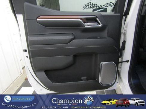 Used 2024 GMC Sierra 1500 Denali AWD/4WD image 24
