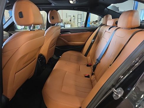 Used 2023 BMW 540i w/ M Sport Package RWD image 5