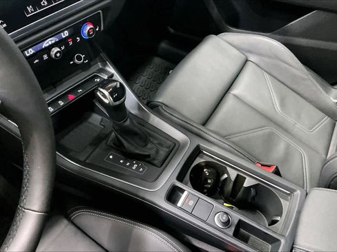Certified 2025 Audi Q3 2.0T Premium w/ Convenience Package image 20