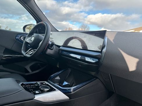 Used 2026 BMW X3 M50 w/ Premium Package image 25