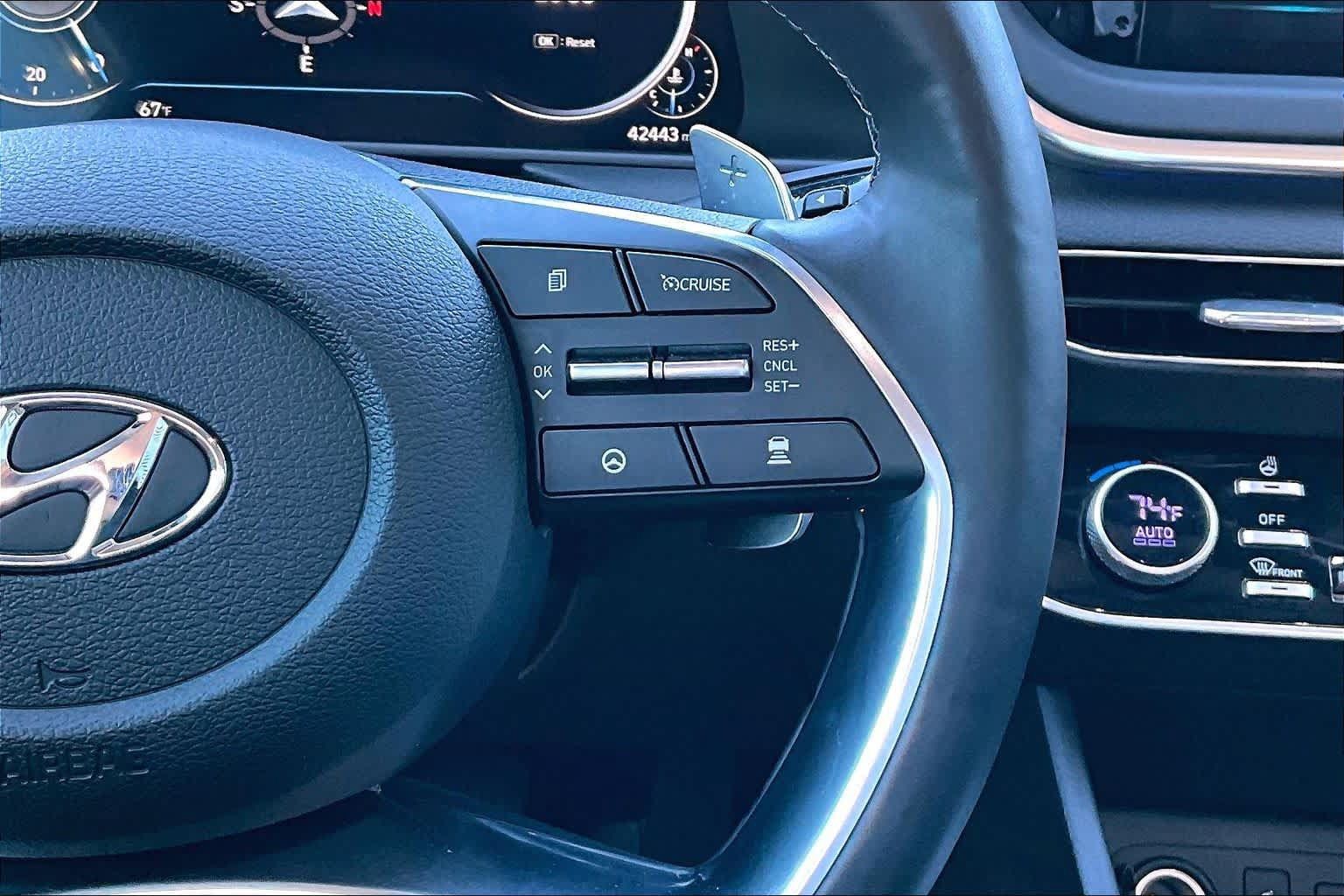 Used 2020 Hyundai Sonata Limited FWD image 26