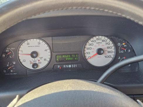 Used 2006 Ford F250 XL AWD/4WD image 10