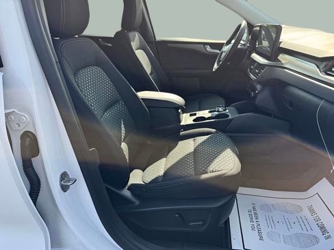 New 2025 Ford Escape Active w/ Active Premium Tech Pack AWD/4WD image 15