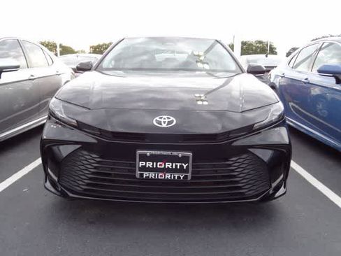Used 2025 Toyota Camry LE FWD image 2