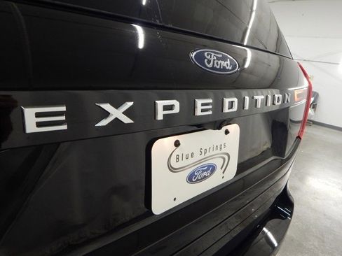 New 2025 Ford Expedition Platinum w/ Platinum Ultimate Package image 5