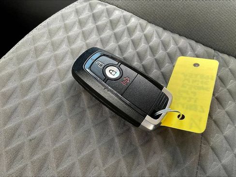 Used 2021 Ford Escape SE FWD image 31