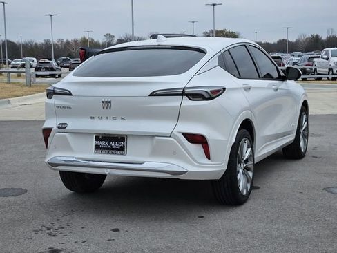 New 2026 Buick Envista Avenir image 4