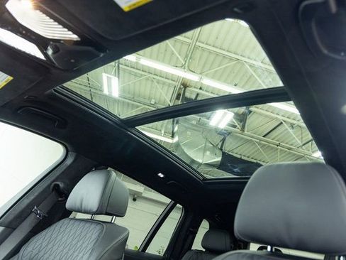 Certified 2025 BMW X7 M60i image 15
