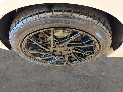 Used 2016 Ford Fusion SE w/ Equipment Group 202A image 36