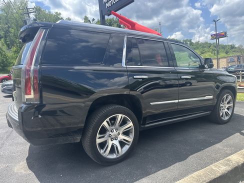 Used 2016 Cadillac Escalade Premium AWD/4WD image 5