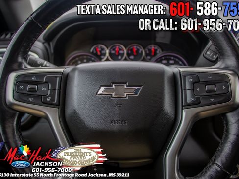 Used 2021 Chevrolet Silverado 1500 LT Trail Boss w/ Convenience Package II image 16