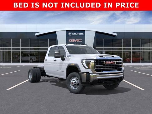 New 2025 GMC Sierra 3500 Pro w/ Convenience Package image 1