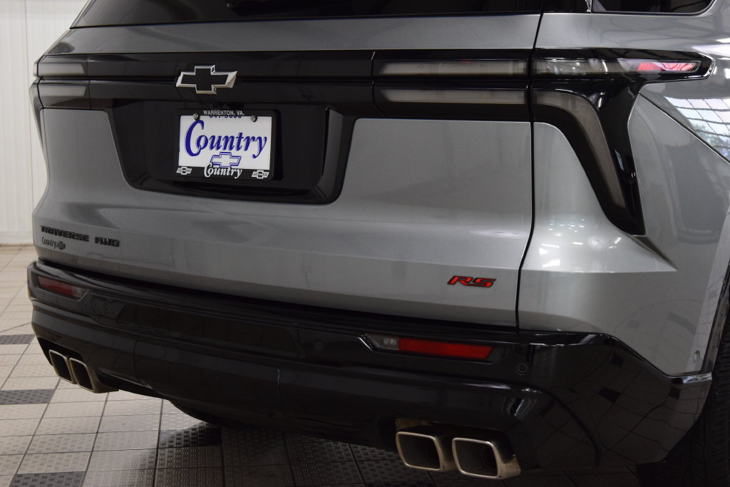 Used 2024 Chevrolet Traverse RS AWD/4WD image 22