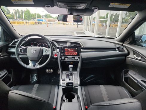 Used 2019 Honda Civic Sport image 17