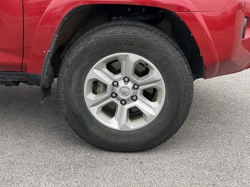 Used 2024 Toyota 4Runner SR5 image 9