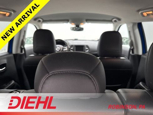 Certified 2019 Jeep Compass Latitude w/ Cold Weather Group image 10