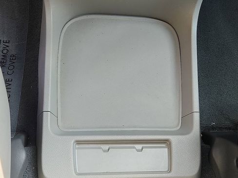 Used 2020 Toyota Sienna L image 25