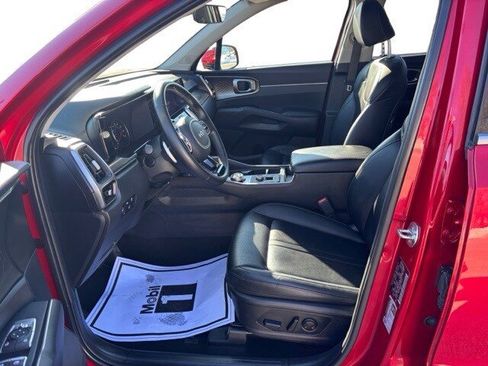 Certified 2023 Kia Sorento EX image 10