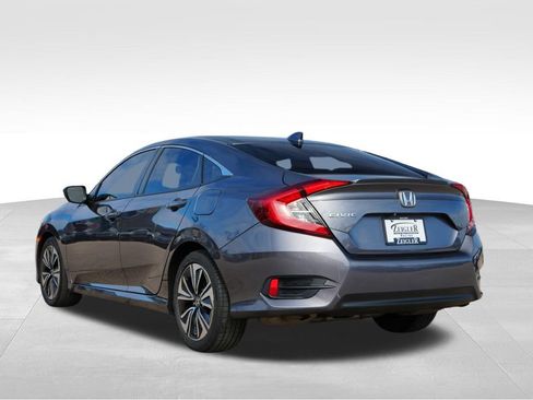 Used 2017 Honda Civic EX-T image 5