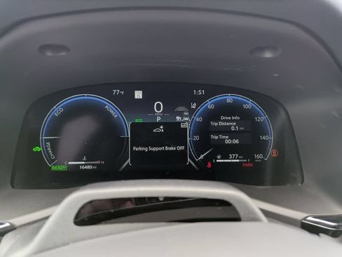 Used 2025 Toyota Camry XLE w/ Premium Plus Package FWD image 21