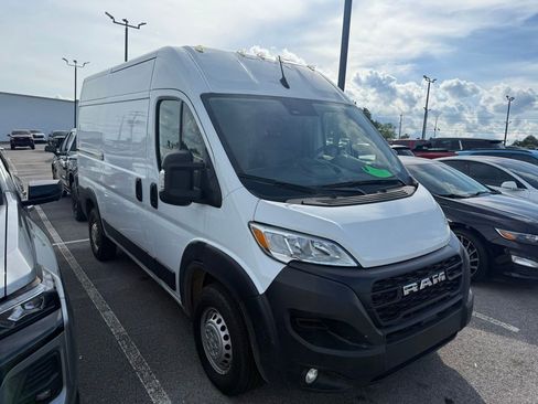 Used 2025 RAM ProMaster 2500 w/ Convenience Group FWD image 1