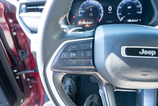 Used 2023 Jeep Grand Cherokee Limited RWD image 23
