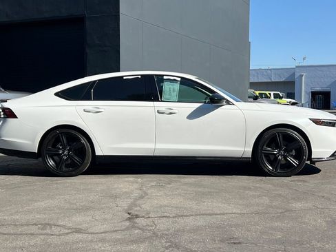 Used 2024 Honda Accord Sport image 3