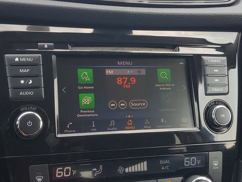 Used 2018 Nissan Rogue SL AWD/4WD image 25