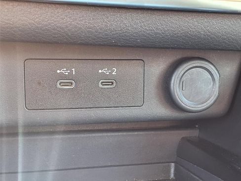 Used 2024 Nissan Rogue S FWD image 9