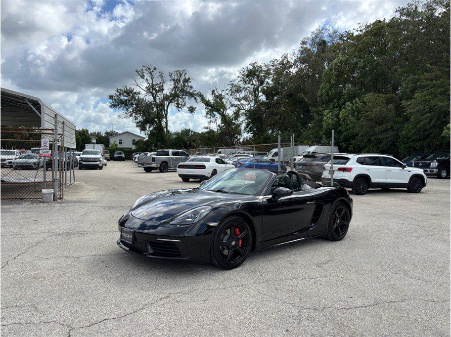 Used 2017 Porsche 718 Boxster S RWD image 16