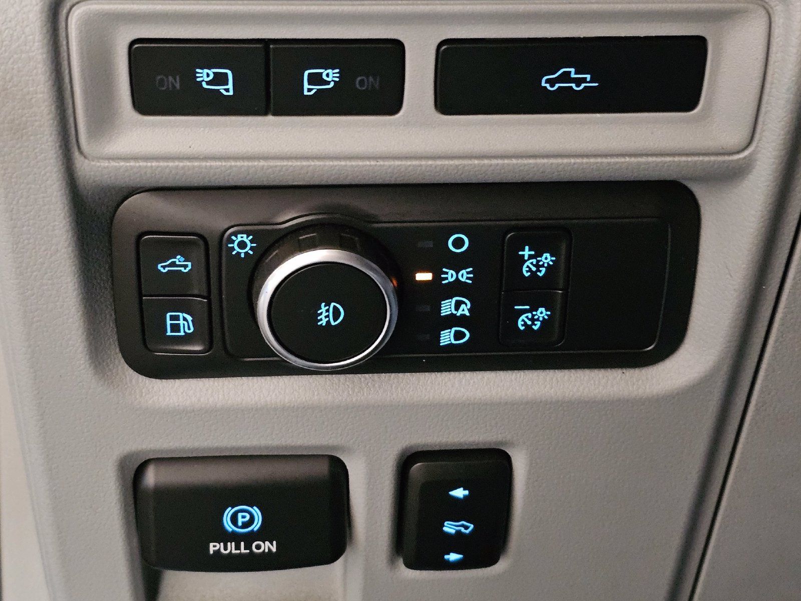 Used 2022 Ford F150 Limited AWD/4WD image 22