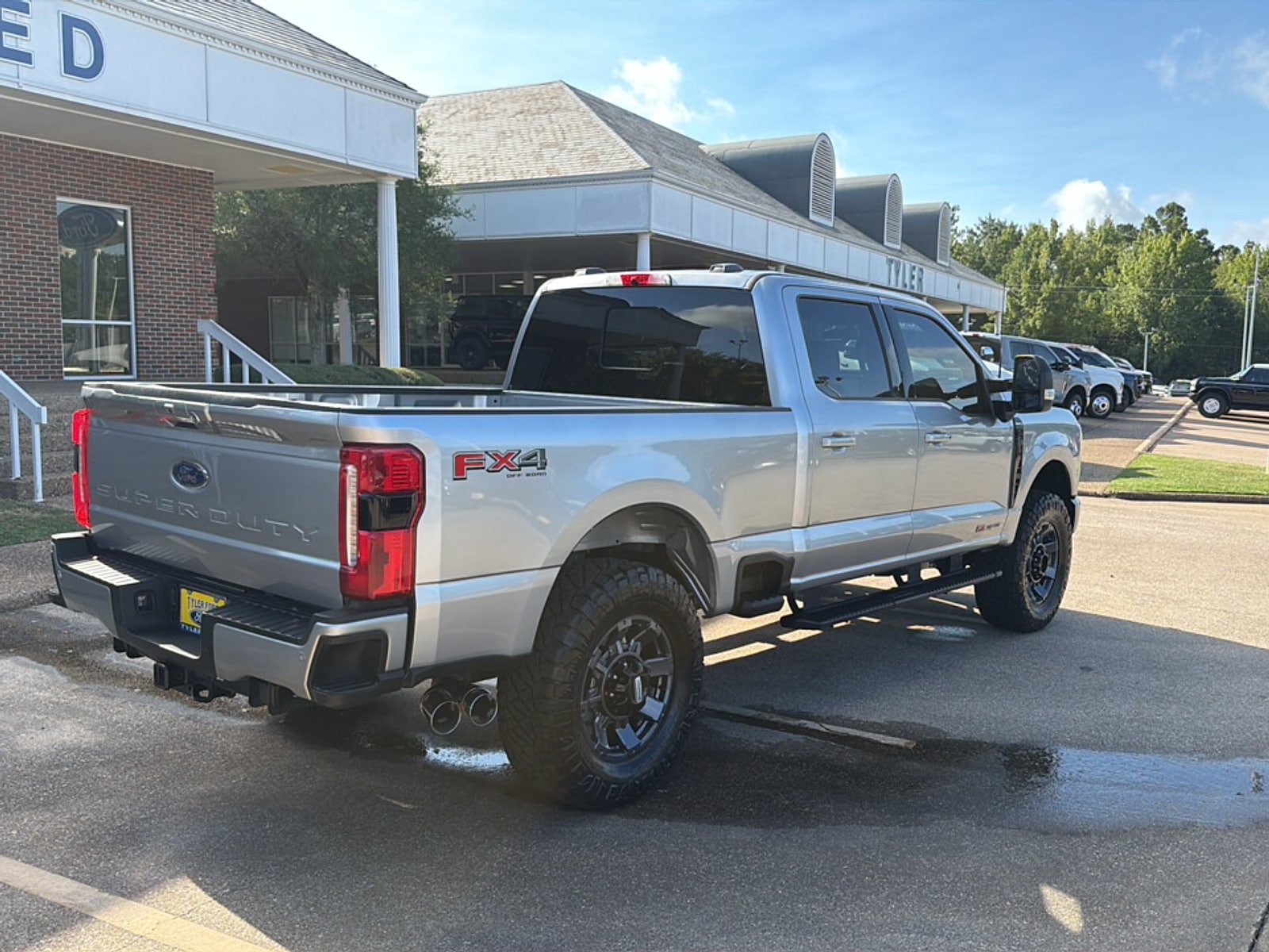 Used 2024 Ford F250 Lariat w/ Sport Appearance Package AWD/4WD image 13