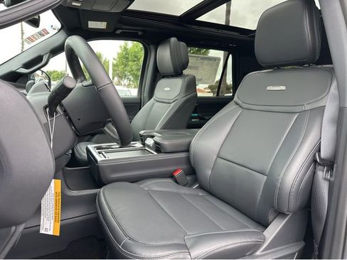 New 2026 Ford Expedition Platinum w/ Stealth Performance Package AWD/4WD image 15