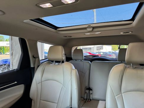 Used 2018 Buick Enclave Premium FWD image 14