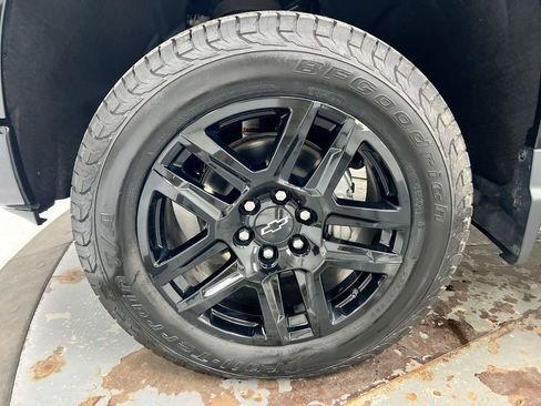 Used 2024 Chevrolet Silverado 1500 LT Trail Boss w/ LT Trail Boss Premium Package image 28