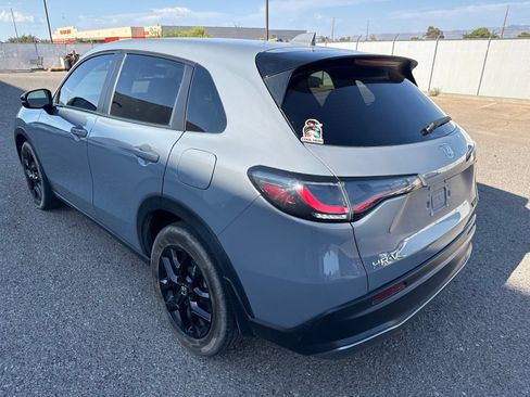 Used 2024 Honda HR-V Sport image 3