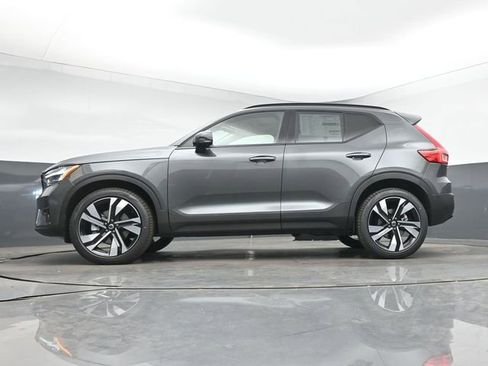 New 2026 Volvo XC40 B5 Plus w/ Climate Package AWD/4WD image 41