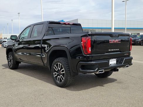 Used 2023 GMC Sierra 1500 AT4 w/ Technology Package AWD/4WD image 7
