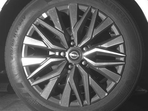 Used 2025 Nissan Altima 2.5 SV image 15