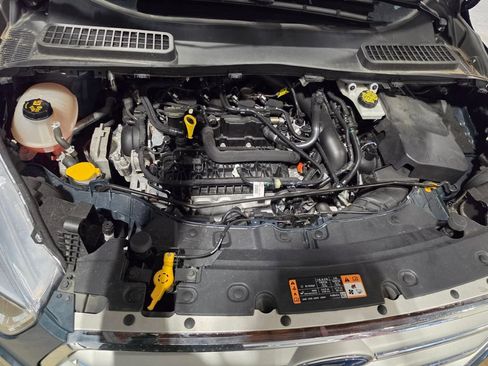 Used 2019 Ford Escape SE FWD image 9