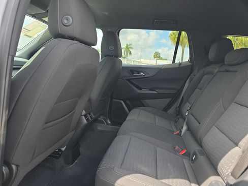 Used 2025 Chevrolet Equinox LT image 15