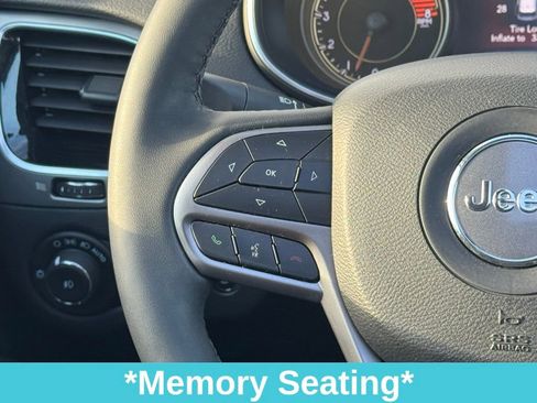 Used 2021 Jeep Cherokee Limited w/ Mopar Interior Package image 24