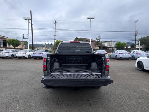 Used 2023 Nissan Frontier SV w/ Technology Package image 11