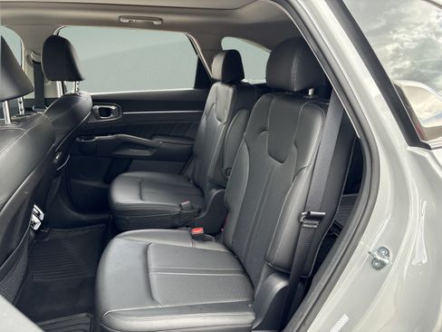 Certified 2023 Kia Sorento SX FWD image 25