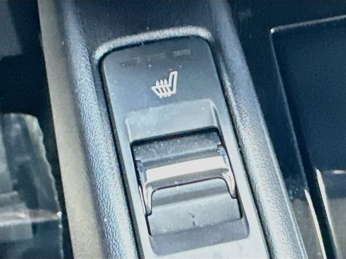 Used 2025 Kia Telluride S FWD image 20