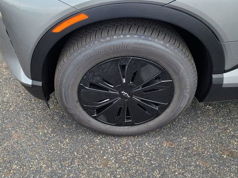 New 2025 Chevrolet Blazer EV LT image 6