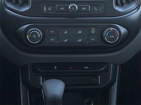 Certified 2022 Chevrolet Colorado W/T w/ WT Convenience Package image 17