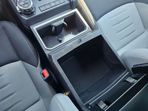 Used 2024 Toyota Tacoma TRD Off-Road image 29