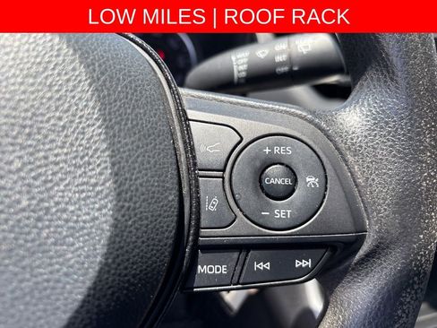 Used 2021 Toyota RAV4 LE FWD image 16