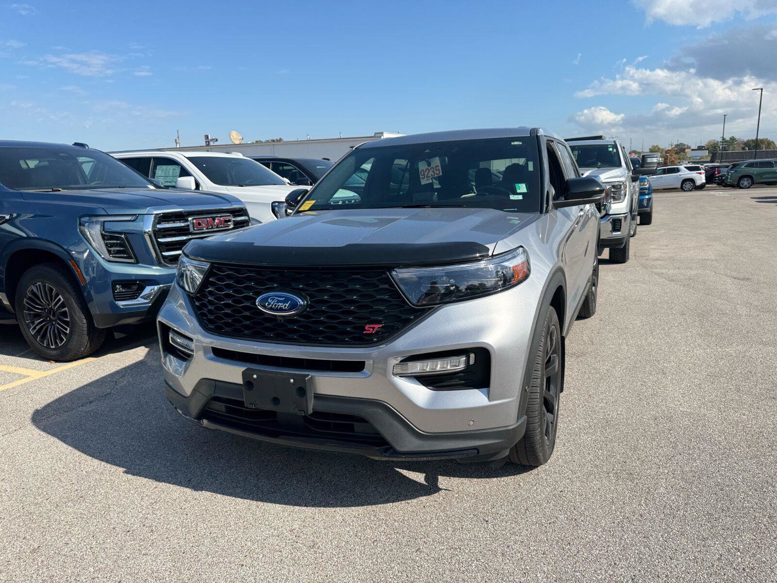Used 2021 Ford Explorer ST w/ Equipment Group 401A AWD/4WD image 2
